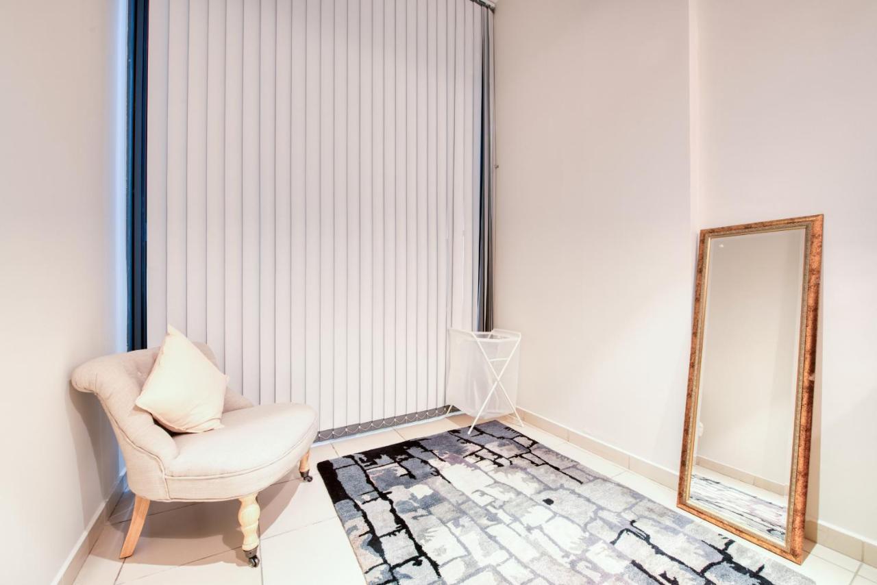 Maison Privee - Big, Bright, Luxury Marina Views Apt Next To Beach Dubaï Extérieur photo