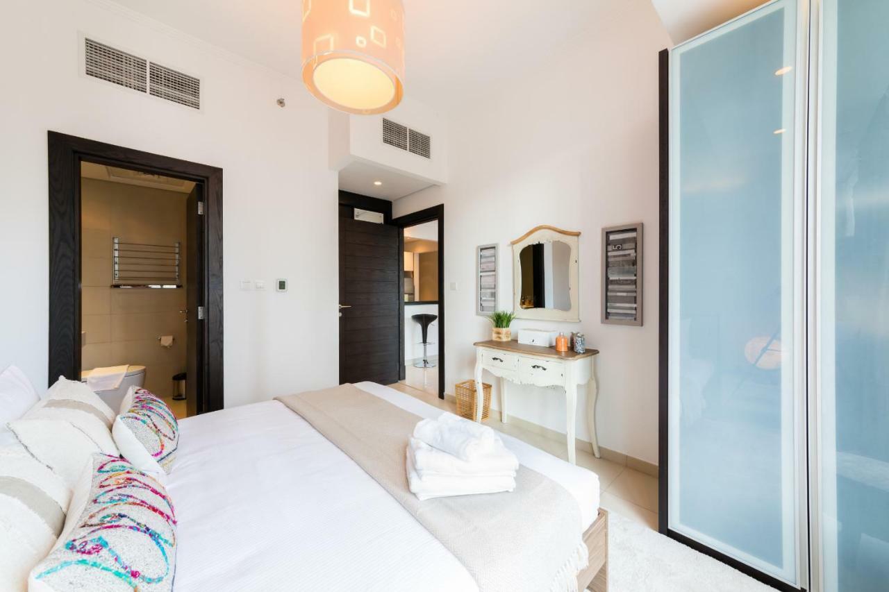 Maison Privee - Big, Bright, Luxury Marina Views Apt Next To Beach Dubaï Extérieur photo